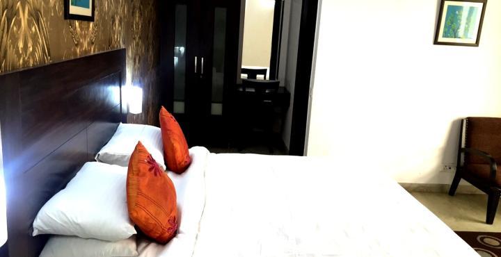 Hotel Jashn Near Apollo Hospital